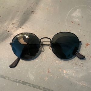 Rare Vintage Ray Bans Rounds W0608